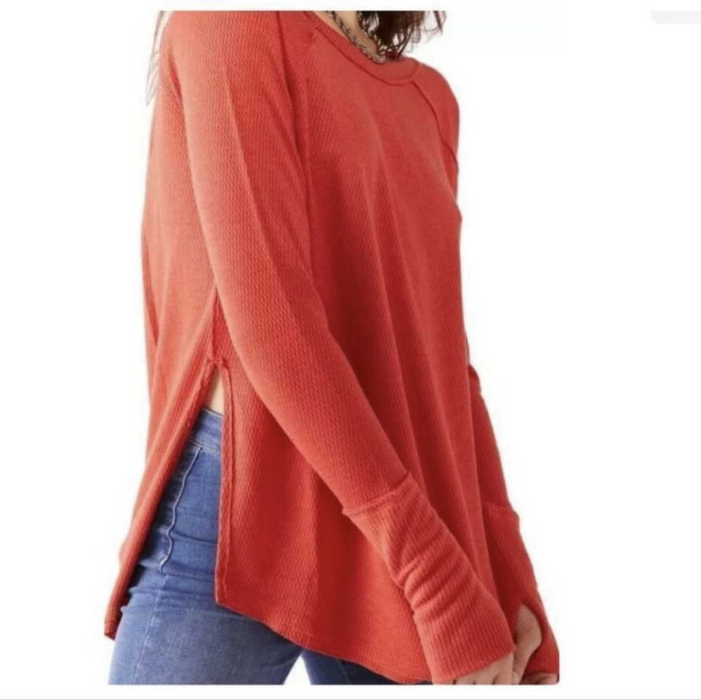 We The Free Staycation Snowy Thermal top in Heatwave orange size medium